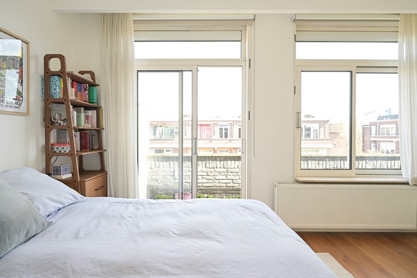 Medium property photo - Van Weede Van Dijkveldstraat 13B, 2582 KP Den Haag